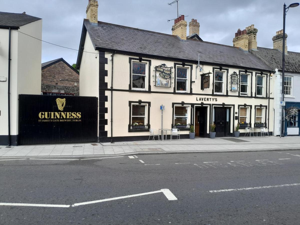 Laverty'S - The Black Bull Inn Randalstown ภายนอก รูปภาพ